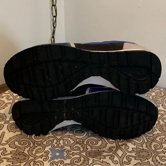 Nike Air Vengeance Sneakers Women’s 9.5 / Men’s 8 - Picture 8 of 11